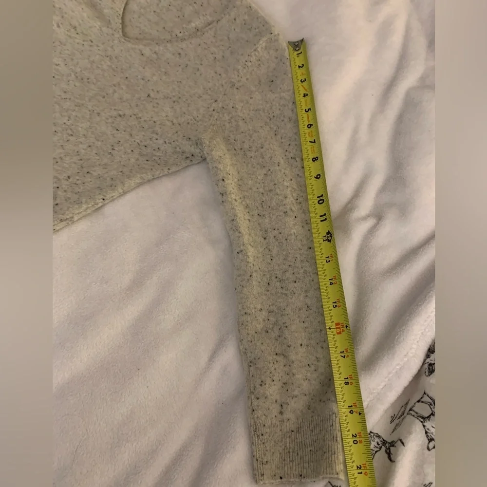 Charter Club Luxury 100% Cashmere V-Neck Sweater in Oatmeal Speckled Knit L